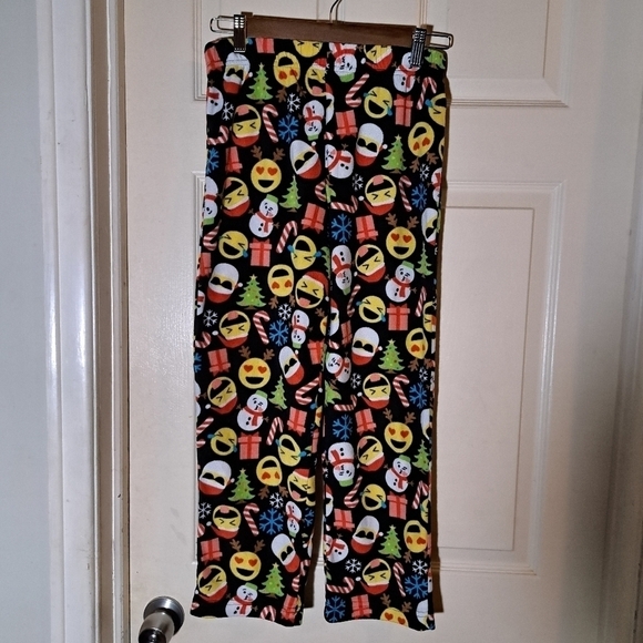 North Pole Boys sleepwear size M 10/12 5/$25 - Picture 4 of 6